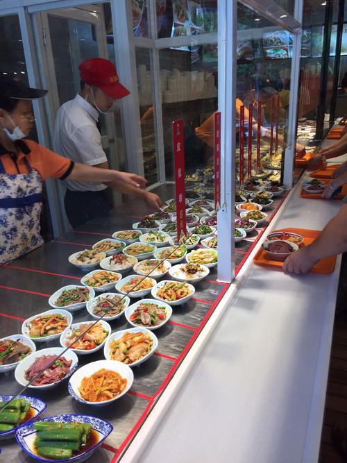 專業食堂承包配送，就選興邦餐飲管理